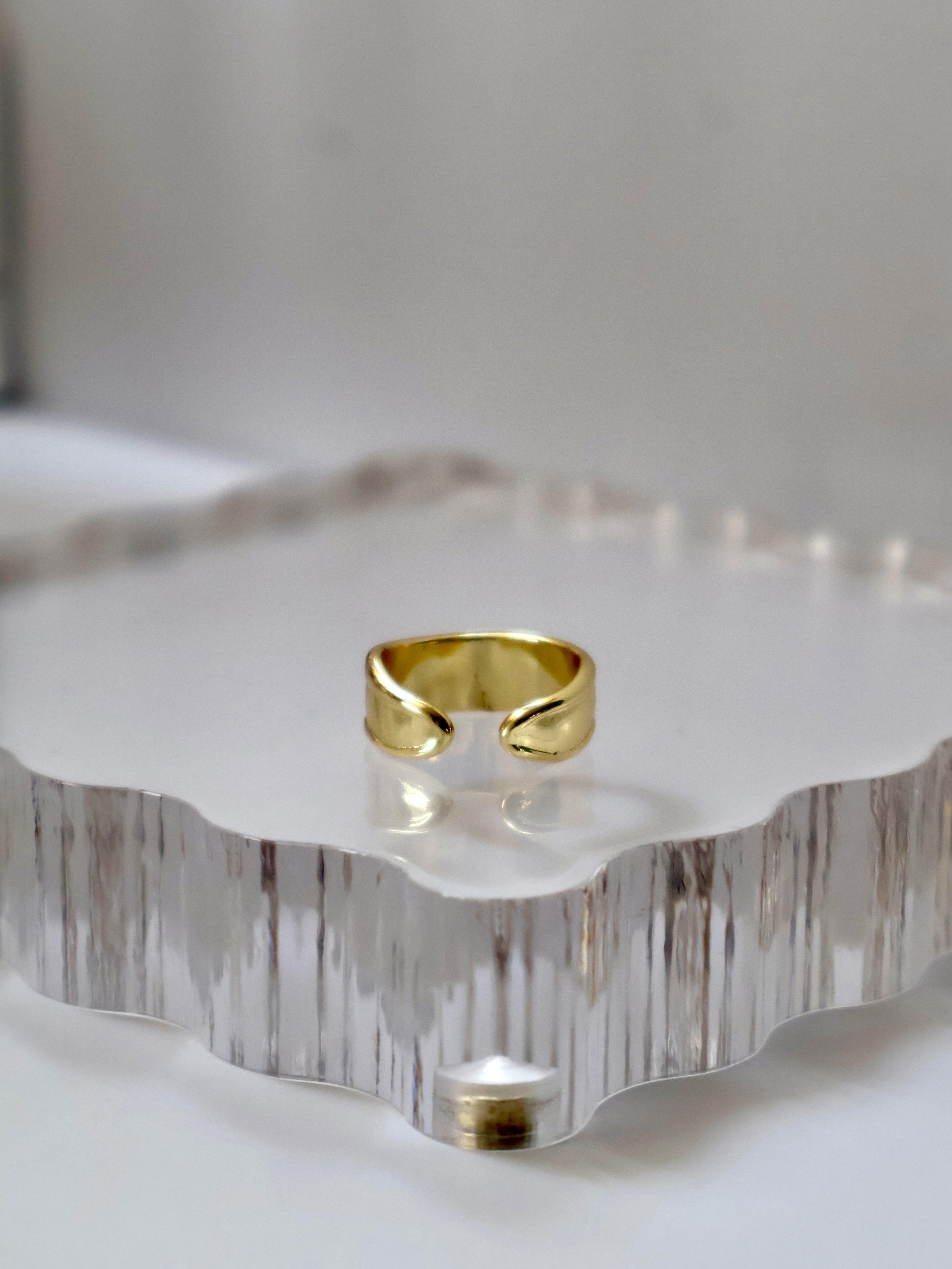 Minimalist Ring